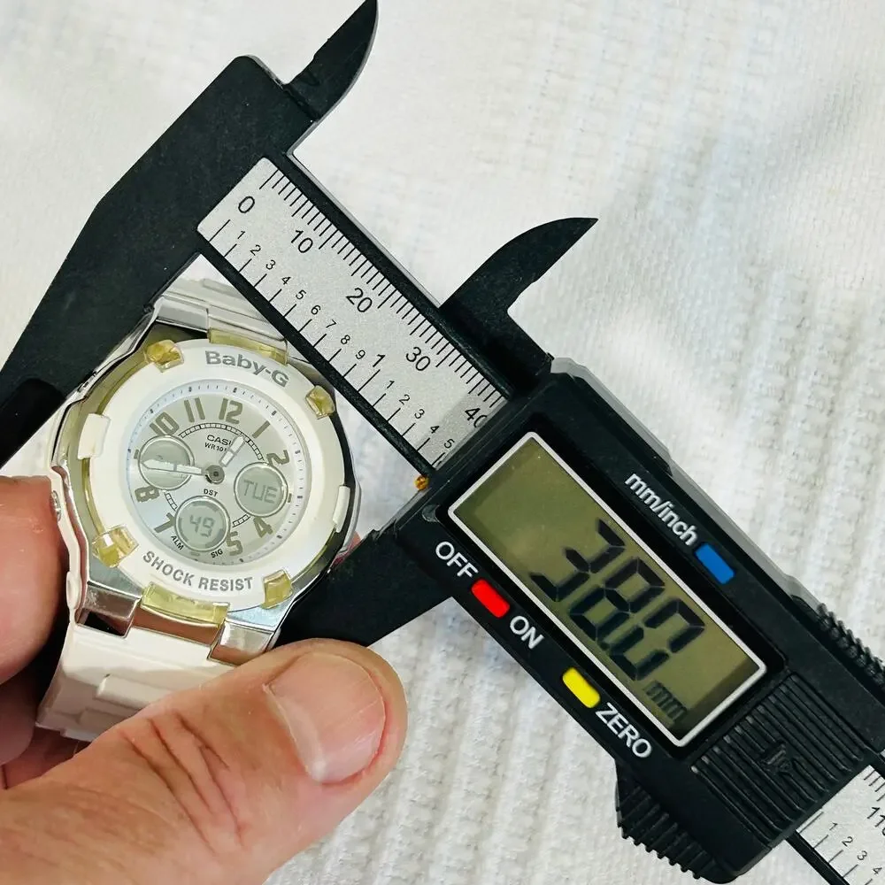 G Shock Baby G BGA 110 White New Battery Tested Working Model 5001